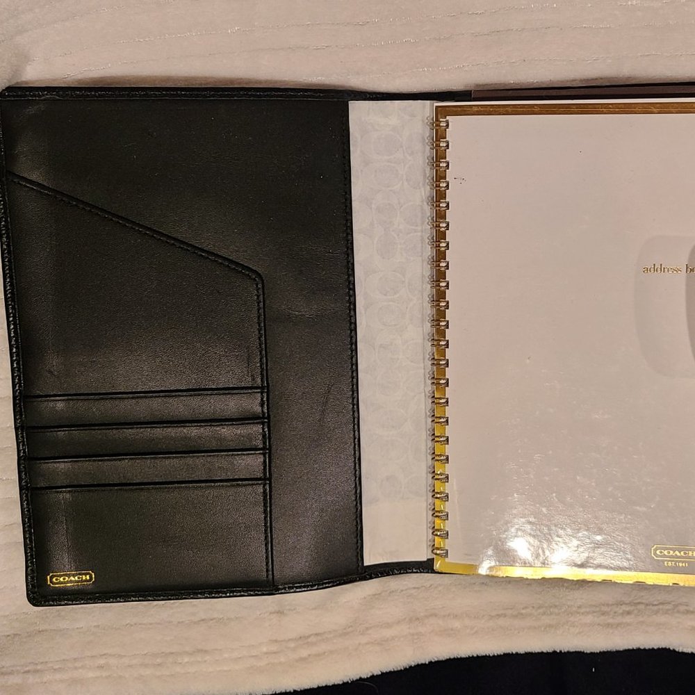Coach 2009 Planner/Address Portfolio - Picture 6 of 11